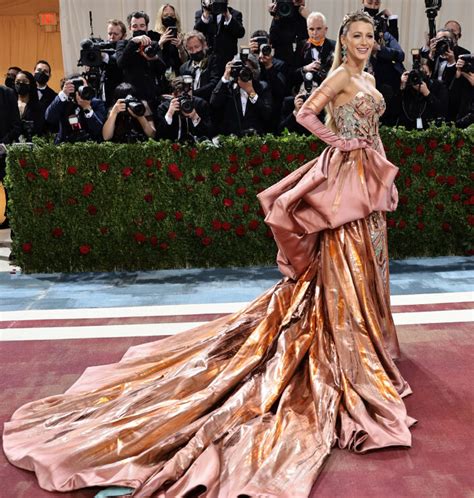 VERSACE BEI DER MET GALA 2023 